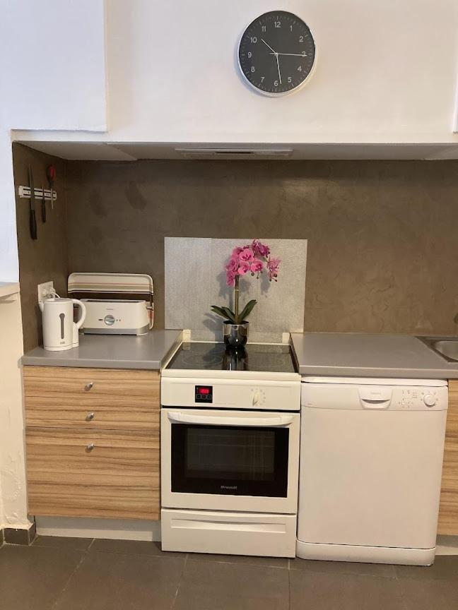 Bienvenue Chez Shiva Daire Châteauneuf-du-Pape Dış mekan fotoğraf