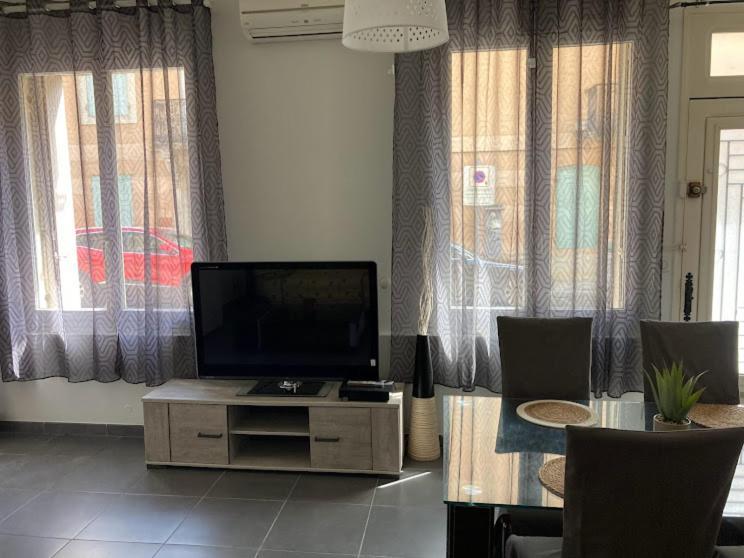 Bienvenue Chez Shiva Daire Châteauneuf-du-Pape Dış mekan fotoğraf